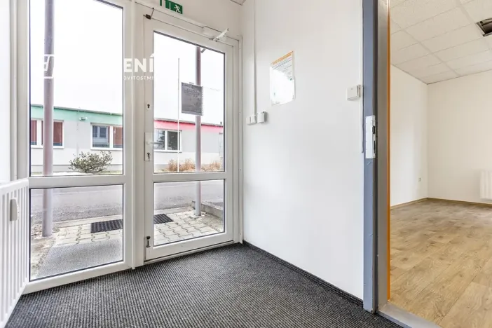 Pronájem kanceláře, Teplice, Tolstého, 218 m2