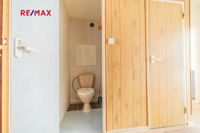 Prodej bytu 2+kk, Odolena Voda, Dolní náměstí, 43 m2