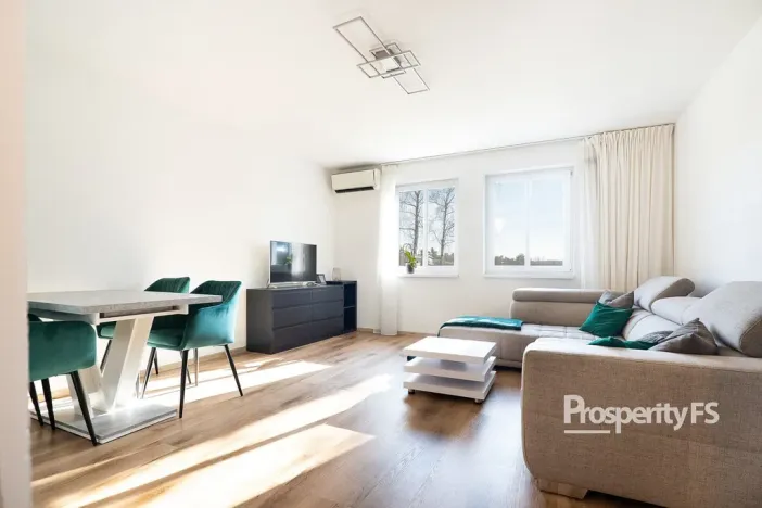 Pronájem bytu 2+1, Vinařice, 56 m2