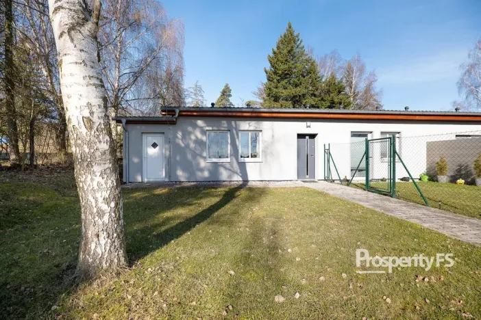 Pronájem bytu 2+1, Vinařice, 56 m2