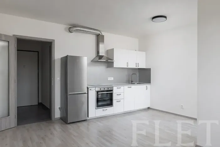 Pronájem bytu 1+kk, Praha - Vysočany, Strnadových, 33 m2