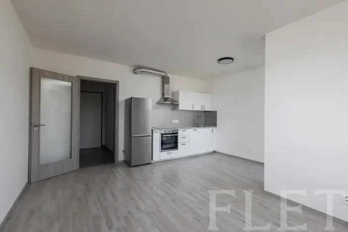 Pronájem bytu 1+kk, Praha - Vysočany, Strnadových, 33 m2