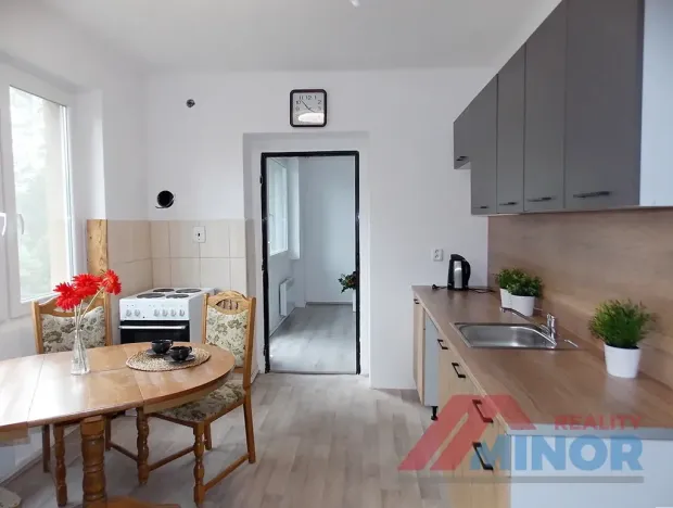 Pronájem bytu 3+1, Zlonice, Pippichova, 75 m2