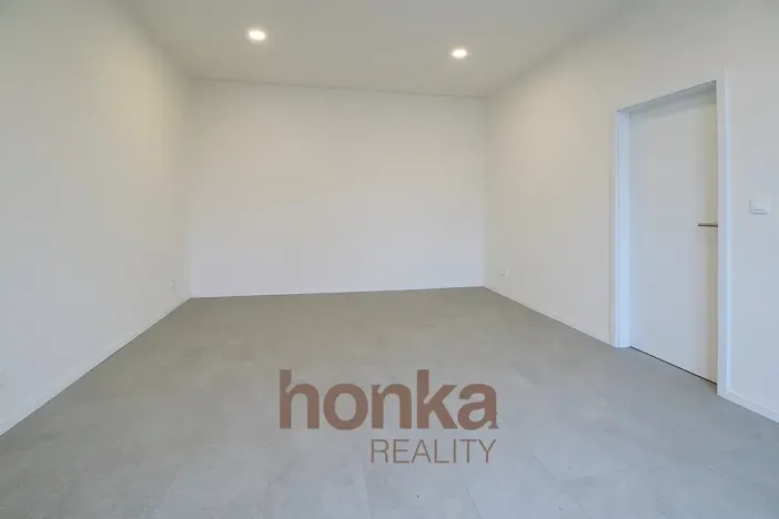 Pronájem bytu 2+kk, Praha - Holešovice, Dělnická, 50 m2