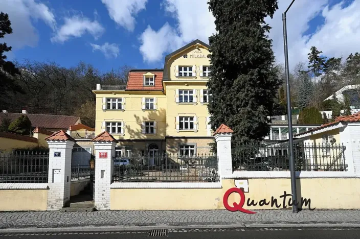 Pronájem bytu 2+kk, Praha - Dejvice, V Šáreckém údolí, 47 m2