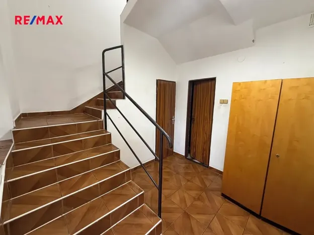 Prodej bytu 3+1, Komňa, 90 m2