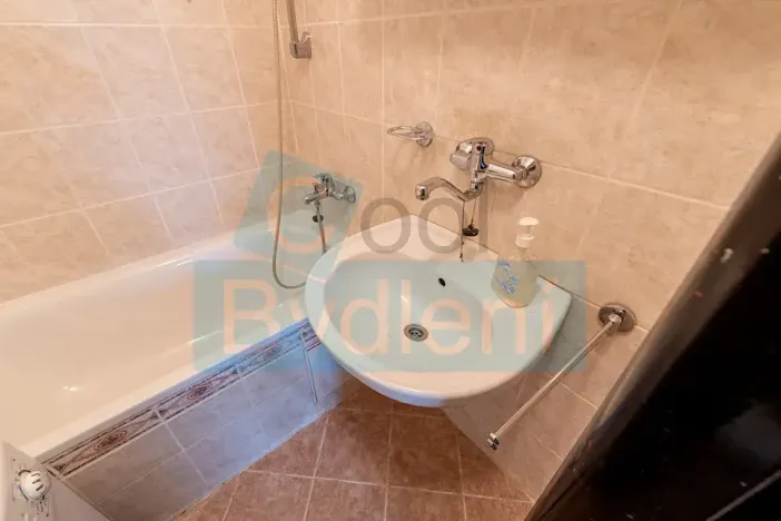 Prodej bytu 4+kk, Praha - Záběhlice, Hlavní, 73 m2