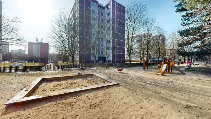 Prodej bytu 3+1, Praha - Hlubočepy, Lamačova, 63 m2