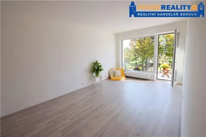 Pronájem bytu 2+kk, Beroun, Na Parkáně, 66 m2