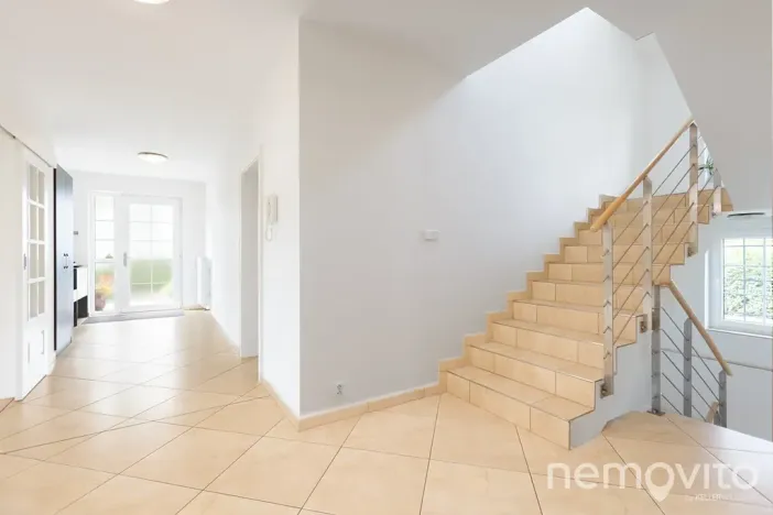 Prodej vily, Křížkový Újezdec, 412 m2