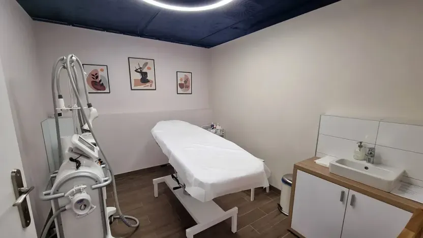 Prodej obchodního prostoru, Praha, 165 m2