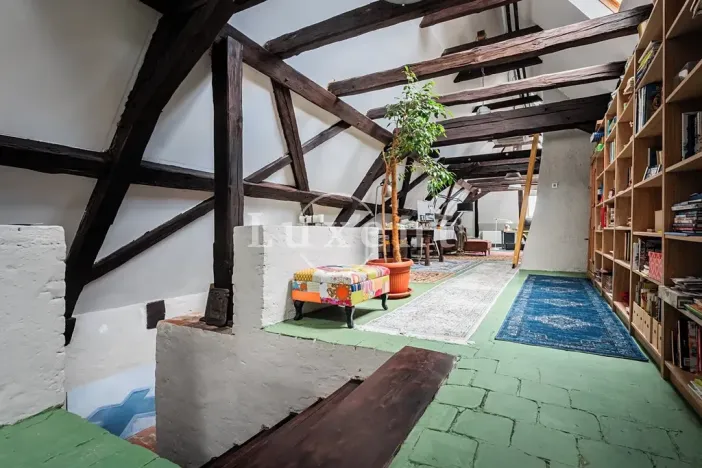 Prodej domu, Hluboká nad Vltavou, 1114 m2