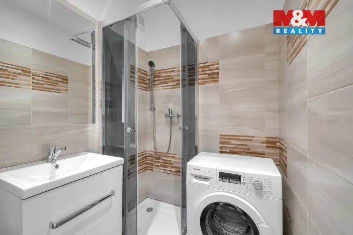 Prodej bytu 2+1, Přelouč, K. Čapka, 53 m2