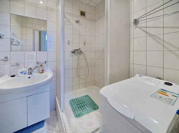 Pronájem bytu 1+1, Jindřichův Hradec, sídliště Vajgar, 43 m2