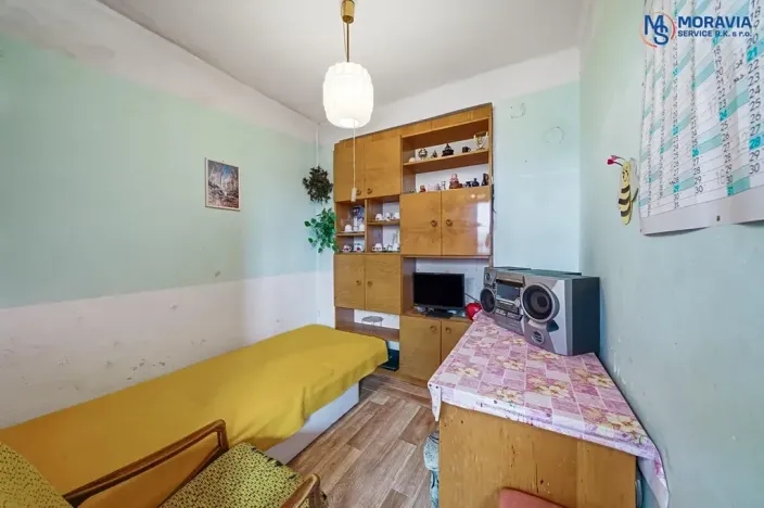 Prodej bytu 3+1, Maletín, 56 m2