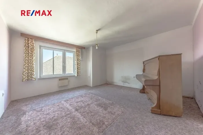 Prodej rodinného domu, Lomnice nad Lužnicí, Tyršova, 315 m2