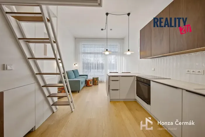 Pronájem bytu 1+kk, Brno, 35 m2