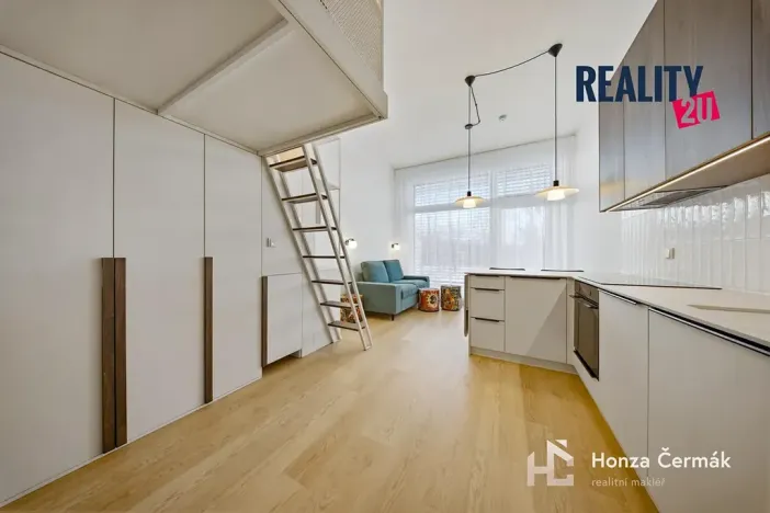 Pronájem bytu 1+kk, Brno, 35 m2