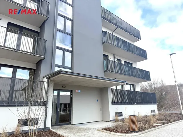 Pronájem bytu 2+kk, Kladno, Ke křížku, 51 m2