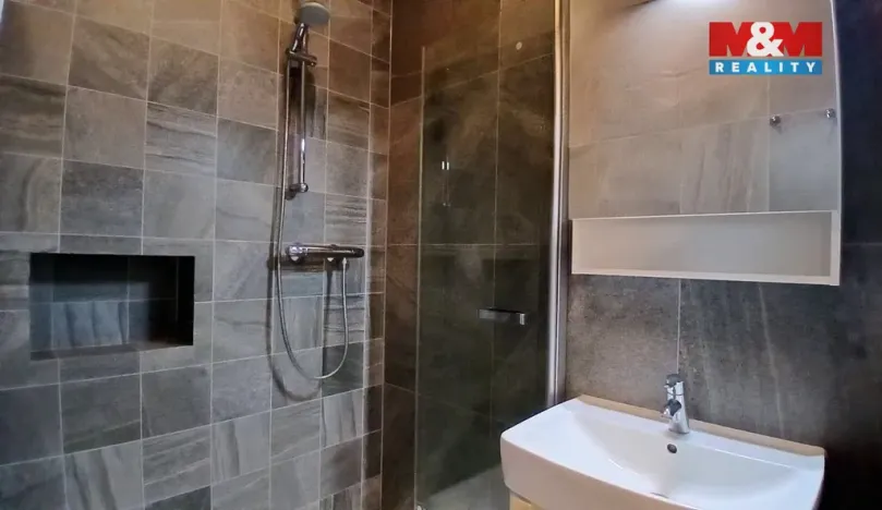 Pronájem bytu 2+1, Praha - Vršovice, Vršovická, 62 m2