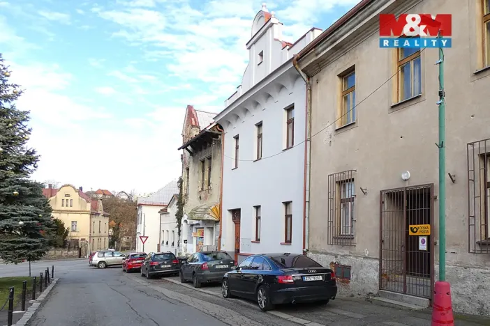 Prodej rodinného domu, Žleby, Zámecké náměstí, 228 m2