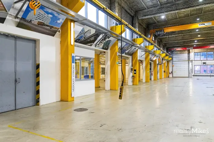 Prodej výrobních prostor, Liberec, Malodoubská, 3613 m2