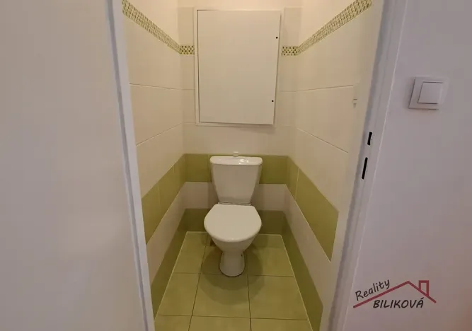 Prodej bytu 2+kk, Praha - Bohnice, Dolákova, 44 m2