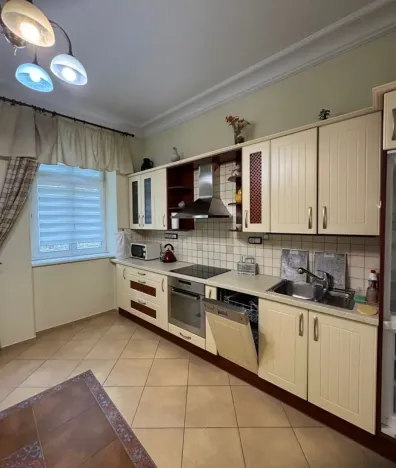 Prodej bytu 3+1, Karlovy Vary, I. P. Pavlova, 81 m2