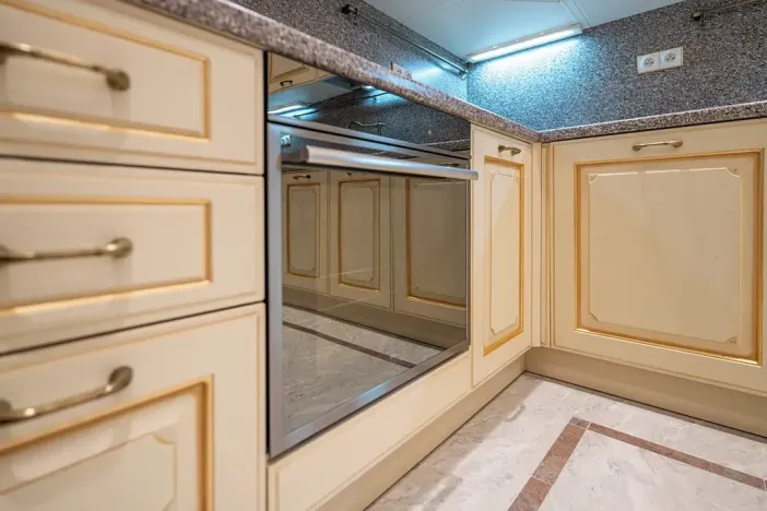 Prodej bytu 3+1, Karlovy Vary, Divadelní náměstí, 113 m2