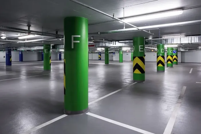 Prodej garážového stání, Karlovy Vary, Divadelní náměstí, 15 m2