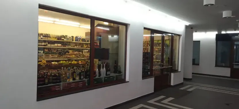 Prodej obchodního prostoru, Karlovy Vary, Divadelní náměstí, 30 m2