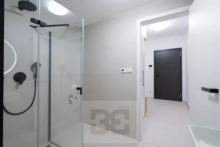 Pronájem bytu 1+kk, Praha - Košíře, Starokošířská, 40 m2