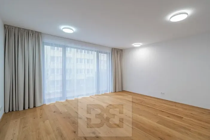 Pronájem bytu 1+kk, Praha - Košíře, Starokošířská, 43 m2