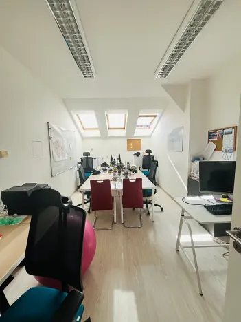 Pronájem kanceláře, Praha - Nové Město, 85 m2