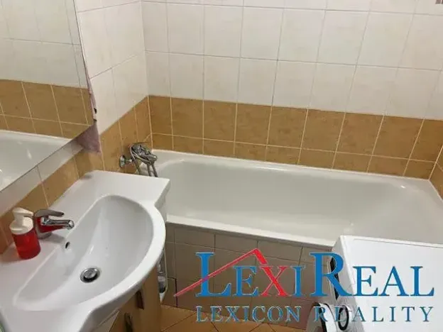 Prodej bytu 2+kk, Hostivice, B. Němcové, 44 m2