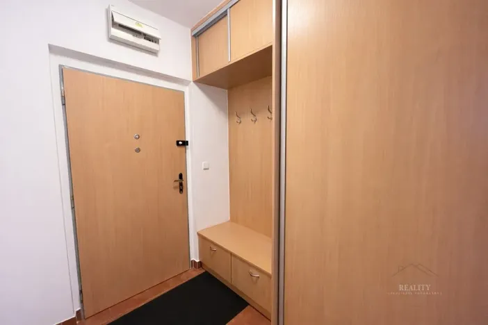 Pronájem bytu 2+1, Mladá Boleslav - Mladá Boleslav III, U Kasáren, 56 m2