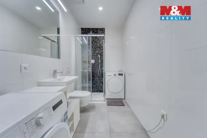 Prodej bytu 1+kk, Praha - Vinohrady, Římská, 35 m2