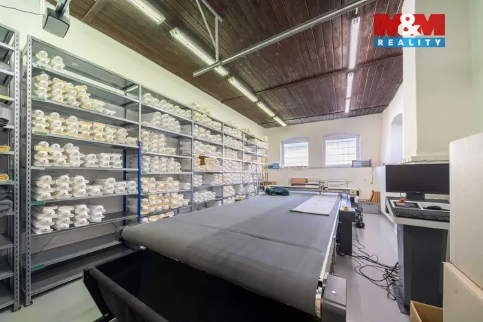 Pronájem kanceláře, Plzeň - Božkov, Božkovské náměstí, 172 m2