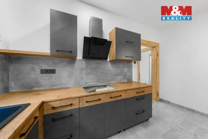 Prodej bytu 3+1, Ústí nad Labem - Ústí nad Labem-centrum, Resslova, 99 m2