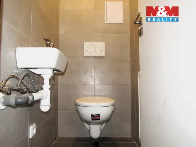 Pronájem kanceláře, Plzeň, Bělohorská, 13 m2