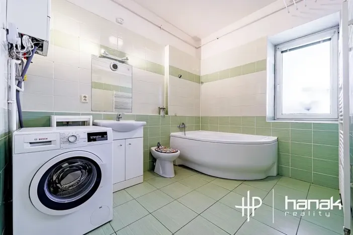 Prodej bytu 3+1, Olomouc, Komenského, 116 m2