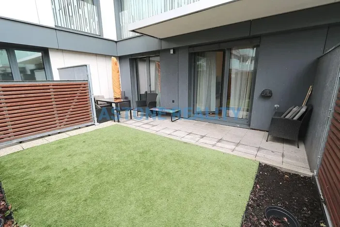 Pronájem bytu 2+kk, Praha - Žižkov, Olšanská, 51 m2