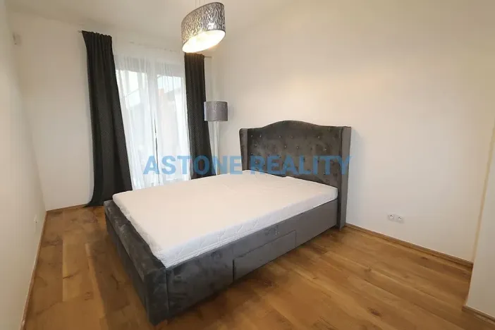 Prodej bytu 2+kk, Praha - Žižkov, Olšanská, 51 m2