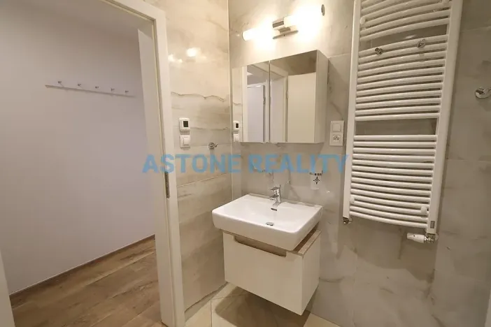 Prodej bytu 2+kk, Praha - Žižkov, Olšanská, 51 m2