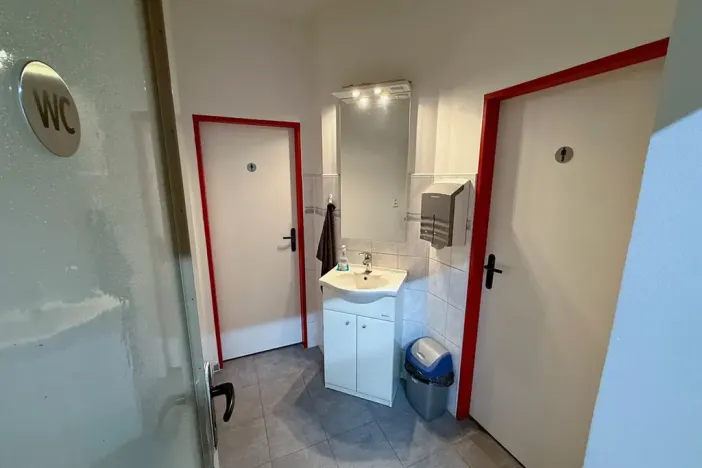 Prodej výrobních prostor, Krnov, Nádražní, 1875 m2