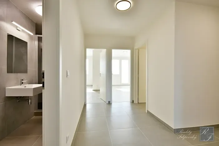 Prodej bytu 4+1, Praha - Čimice, Strážnická, 103 m2