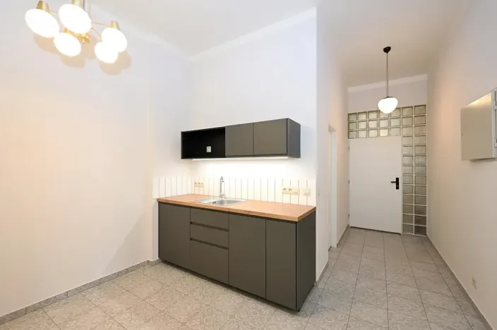 Pronájem bytu 2+kk, Hradec Králové, Pospíšilova, 79 m2