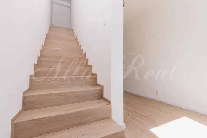 Prodej bytu 4+kk, Ostopovice, B. Němcové, 170 m2