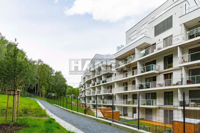 Prodej bytu 2+kk, Praha - Košíře, Naskové, 52 m2