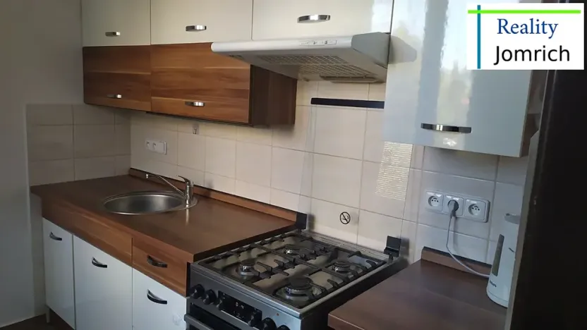 Pronájem bytu 2+1, Liberec, Školní, 45 m2